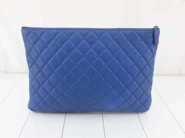 CHANEL Matelasse Lambskin O Clutch