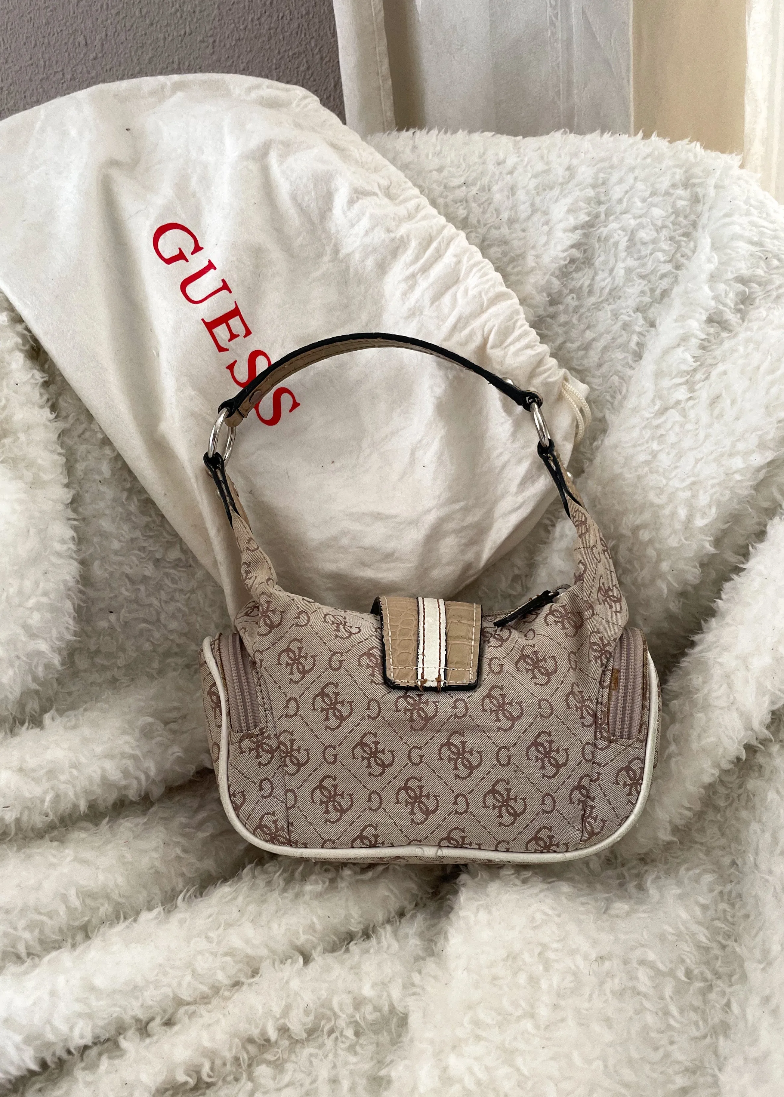 Guess Bag