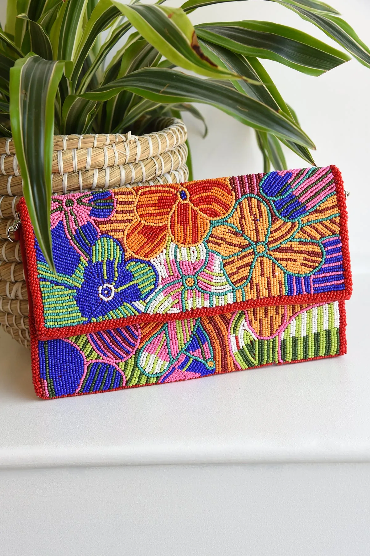 TROPICAL BEADED CLUTCH